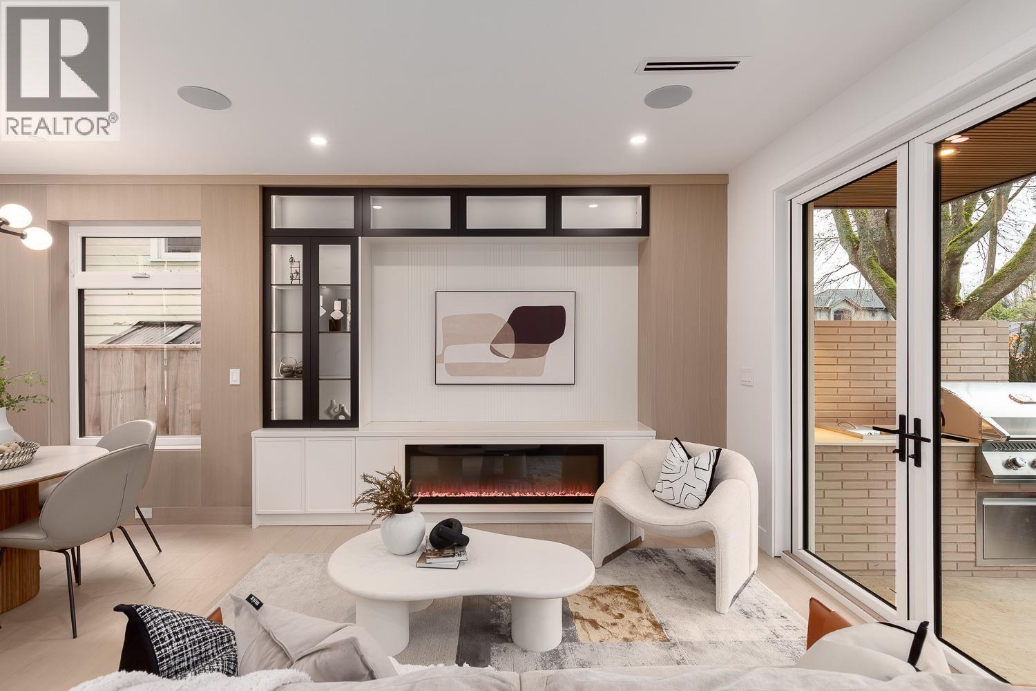 Property image for 2 2976 W 13TH AVENUE|Vancouver, British Columbia V6K2T9