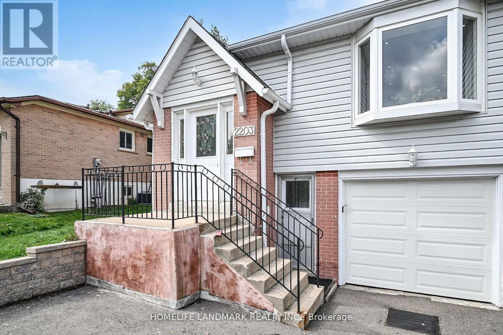 Property image for 2203 COUNCIL RING ROAD|Mississauga (Erin Mills), Ontario L5L1B6