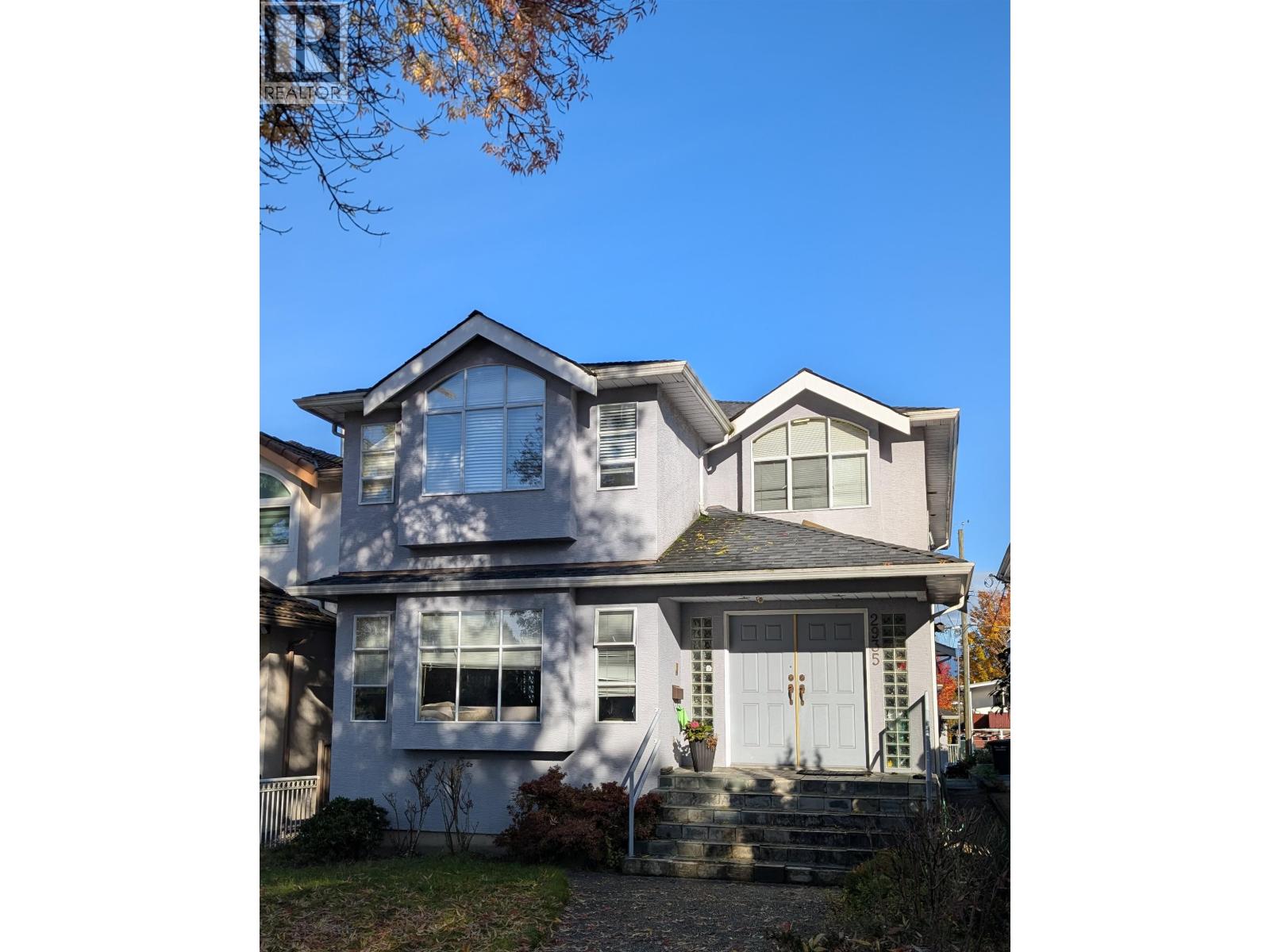 2935 E 17TH AVENUE|Vancouver, British Columbia V5M2N4