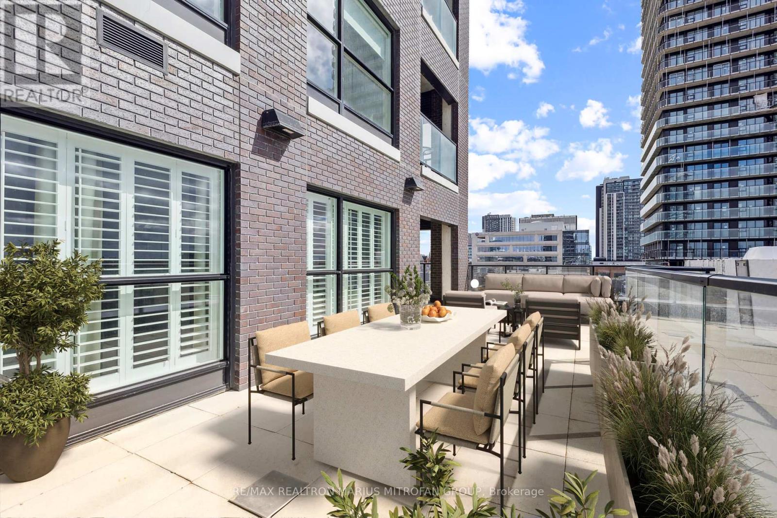 Property image for 613 - 1 VICTORIA STREET S|Kitchener, Ontario N2G0B5