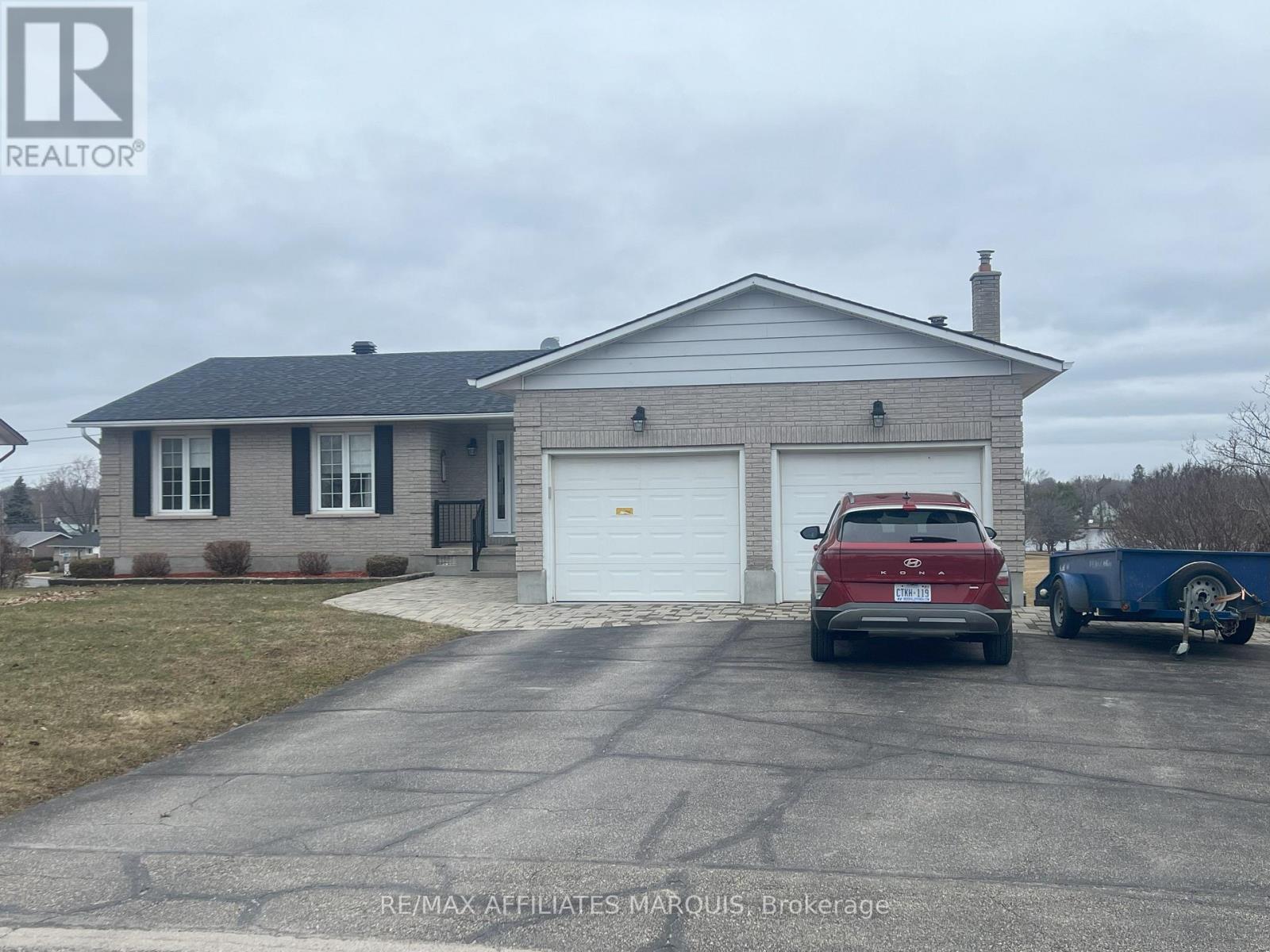 Property image for 74 COLONEL BY CRESCENT|Smiths Falls, Ontario K7A5B6