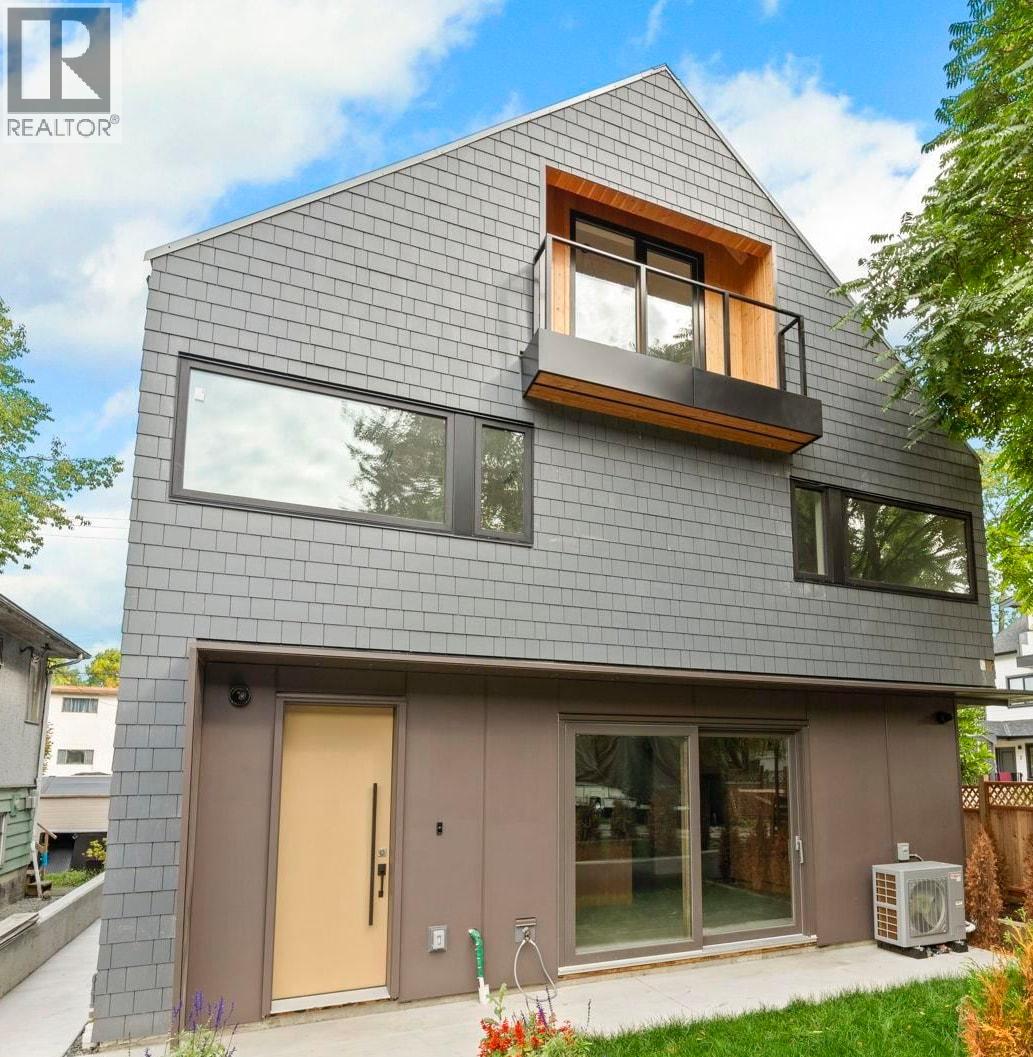 1 2091 E 20TH AVENUE|Vancouver, British Columbia V5N2L1