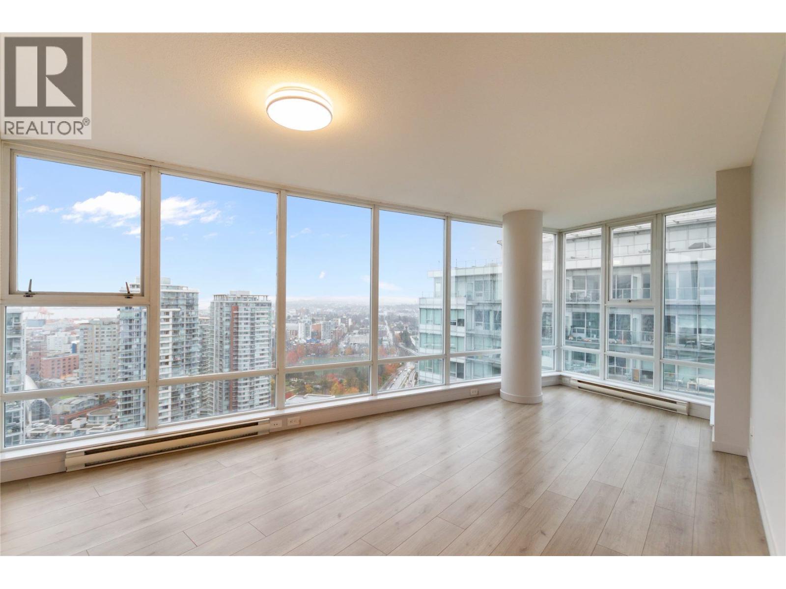 3108 111 W GEORGIA STREET|Vancouver, British Columbia V6B1T8