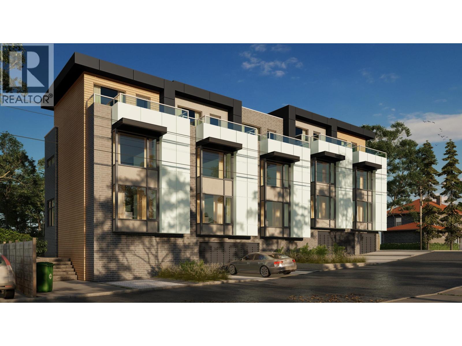 2040 PANDORA STREET|Vancouver, British Columbia V5L1N2