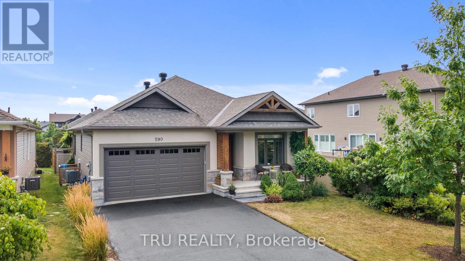 Property image for 590 ROBERT HILL STREET|Mississippi Mills, Ontario K0A1A0