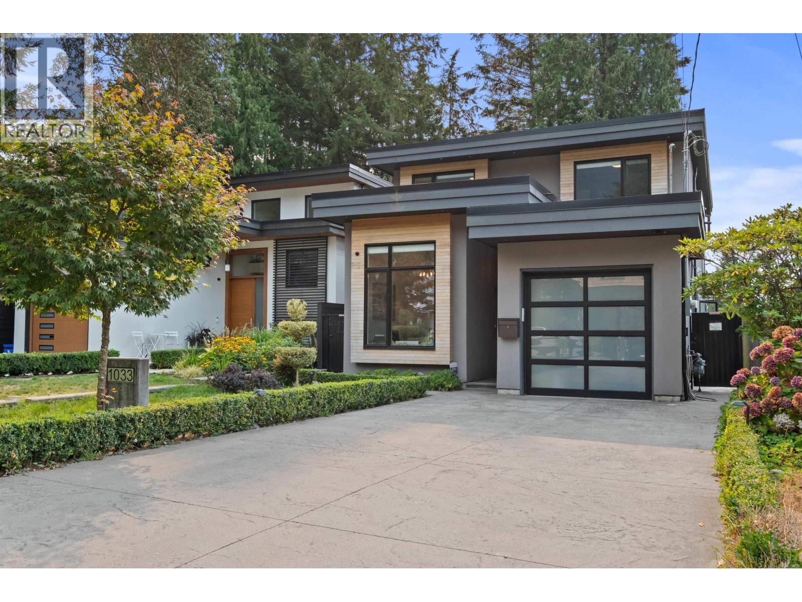 Property image for 1033 PROSPECT AVENUE|North Vancouver, British Columbia V7R2M6