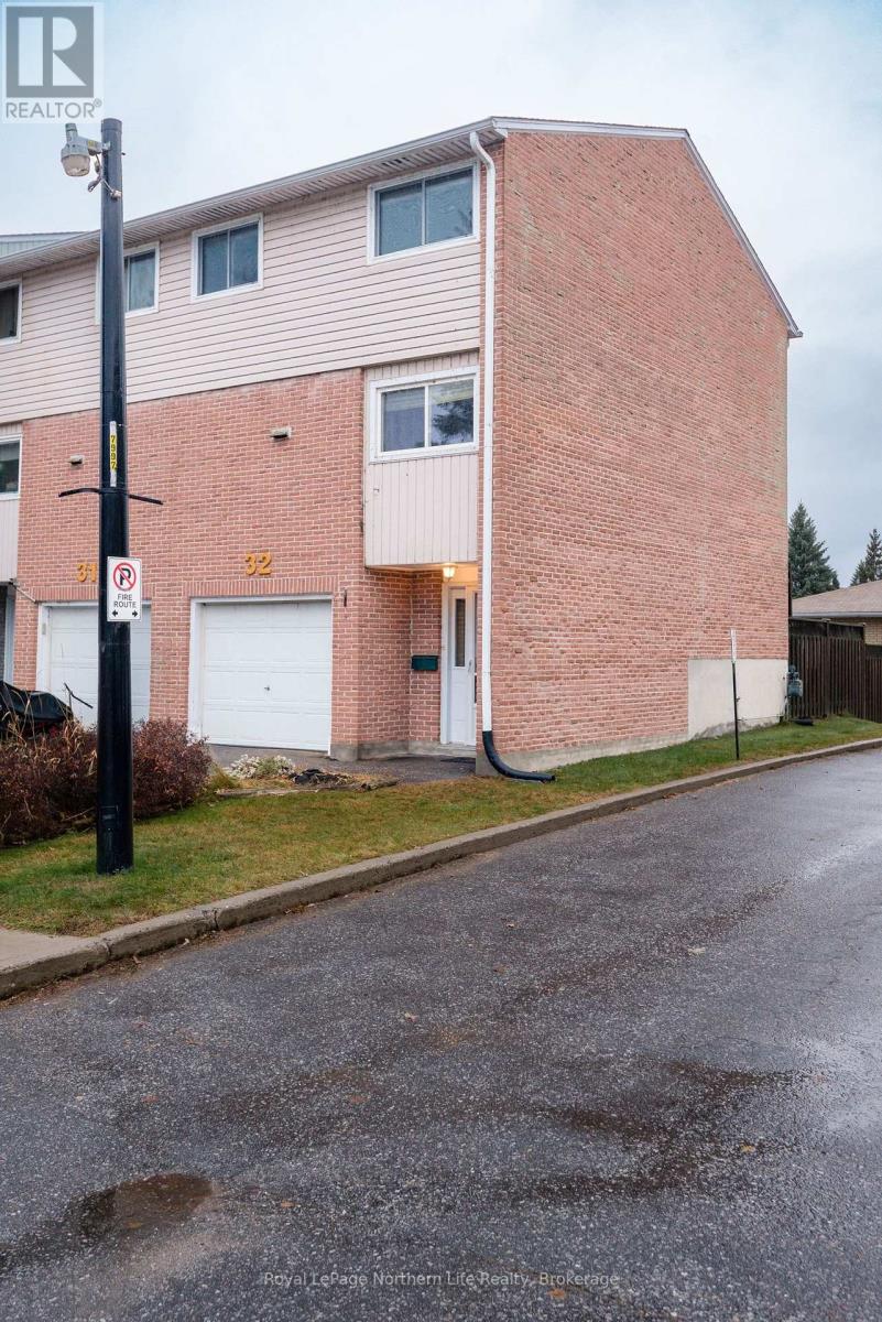 Property image for 32 - 644 LAKESHORE DRIVE|North Bay (Ferris), Ontario P1A3N6