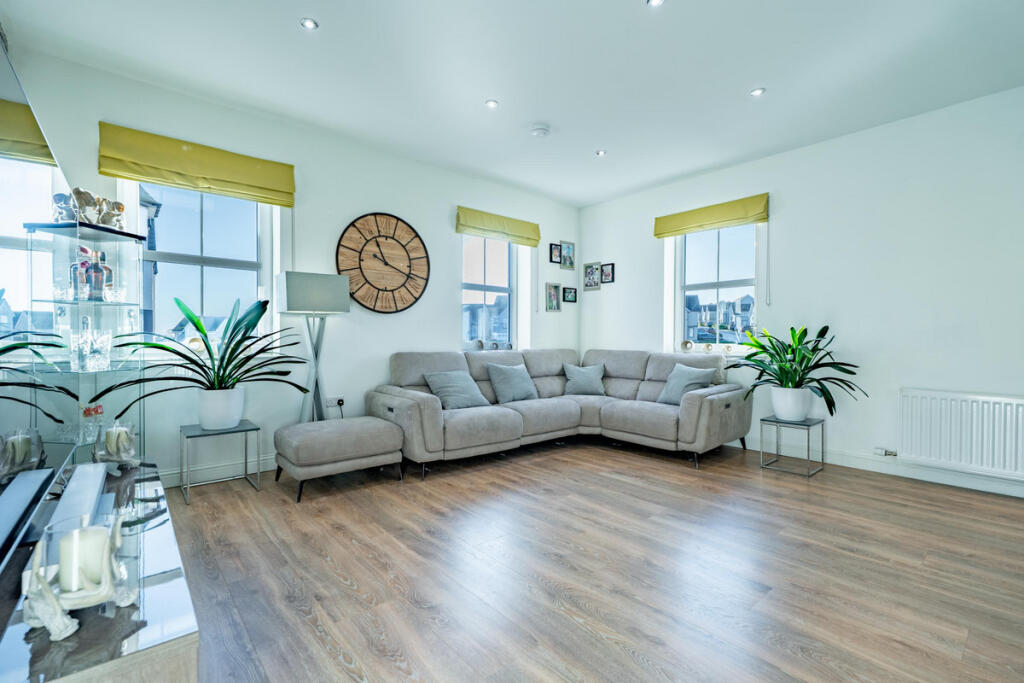 Additional image 4 of Perwinnes Crescent, Aberdeen, AB23