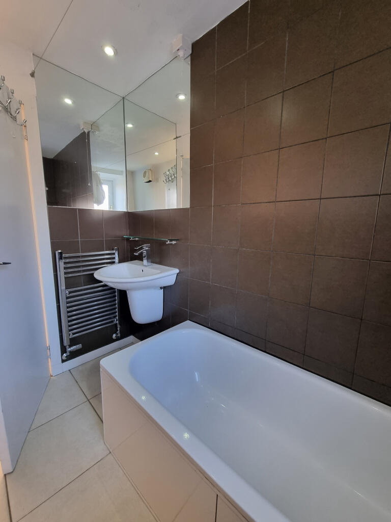 Additional image 11 of Castlehill, City Centre, Aberdeen, AB11