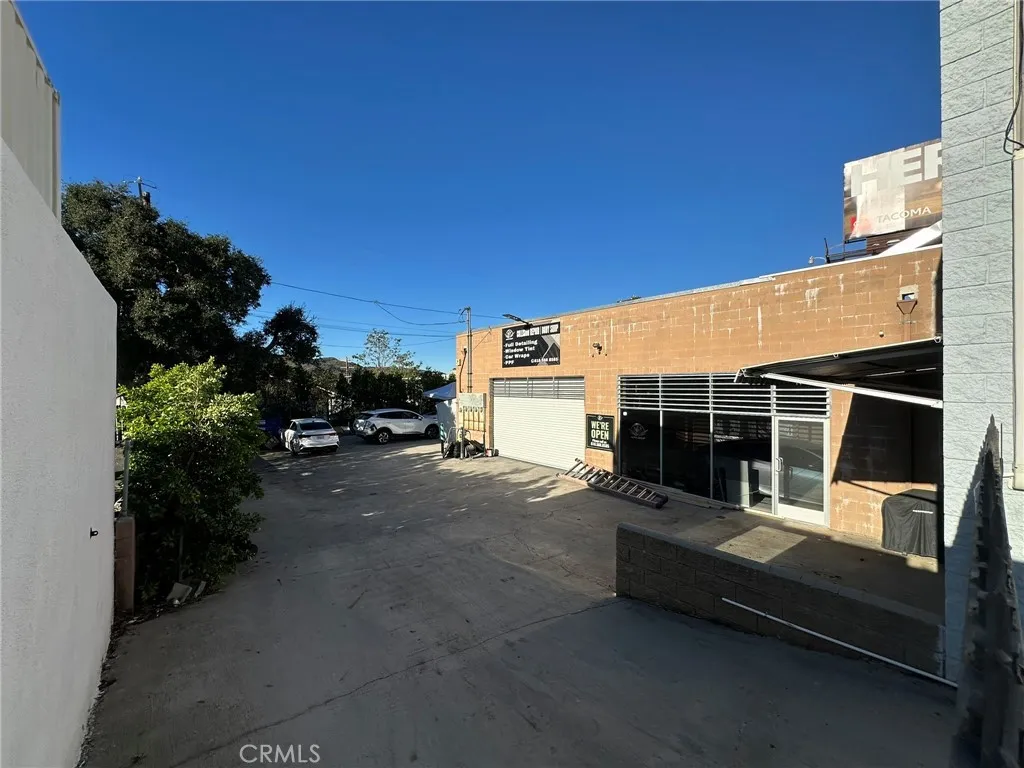 Additional image 6 of 7616 Foothill Boulevard, Tujunga, CA 91042