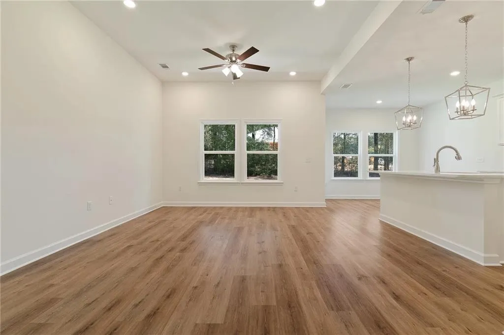 Additional image 8 of 312 Thornbird Loop, Enterprise, AL 36330