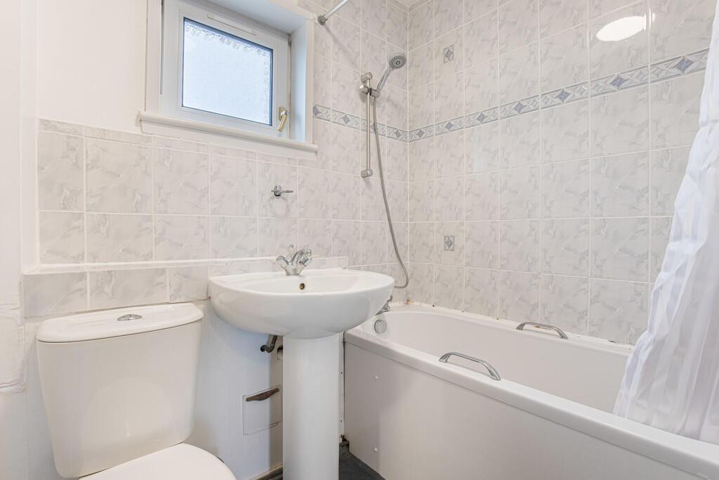 Additional image 8 of King's Crescent, Aberdeen