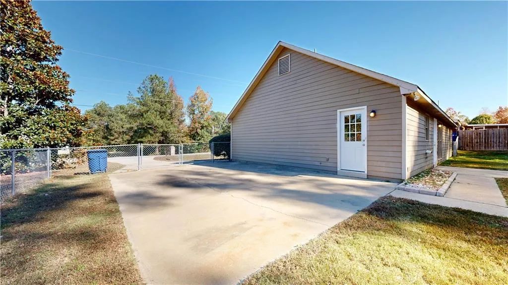 Additional image 92 of 97 Lee Road 916, Phenix City, AL 36870