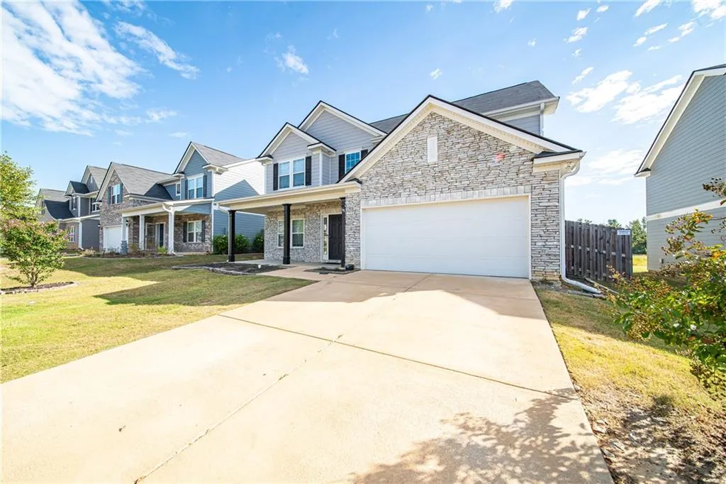 Additional image 3 of 154 Red Oak Place, Smiths Station, AL 36877