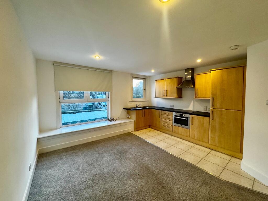 South Crown Street, Aberdeen, Aberdeenshire, AB11