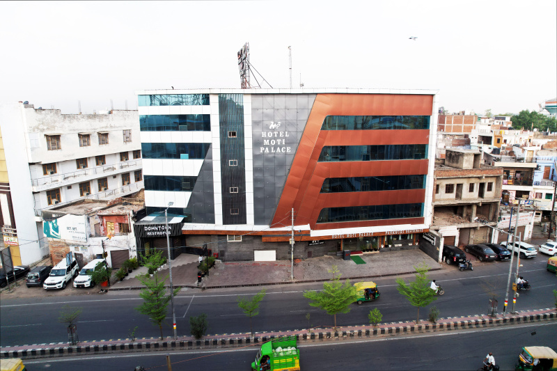 Additional image 2 of MG Road, Agra