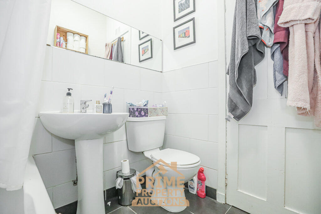 Additional image 10 of Flat E, Second Floor Right, 240 King Street, Aberdeen, AB24 5BW