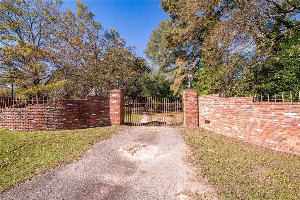 Additional image 3 of 389 Summerville Road, Smiths Station, AL 36877