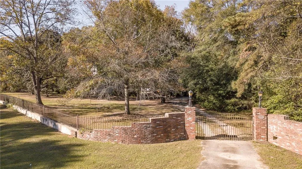 Additional image 220 of 389 Summerville Road, Smiths Station, AL 36877