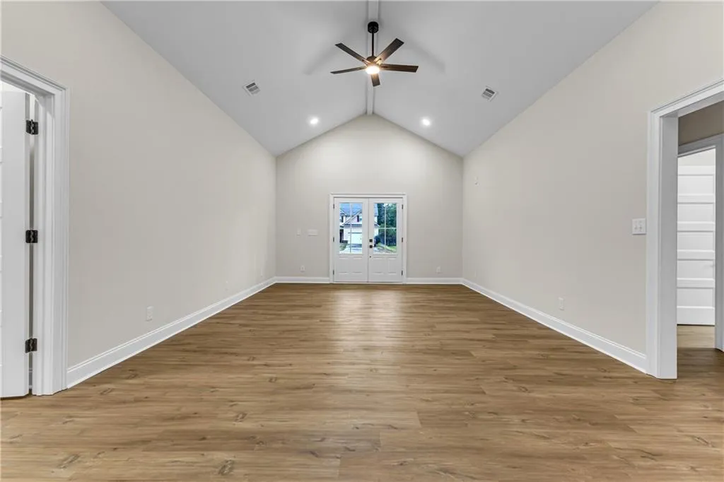 Additional image 3 of 68 Mill Creek Drive, Smiths Station, AL 36877