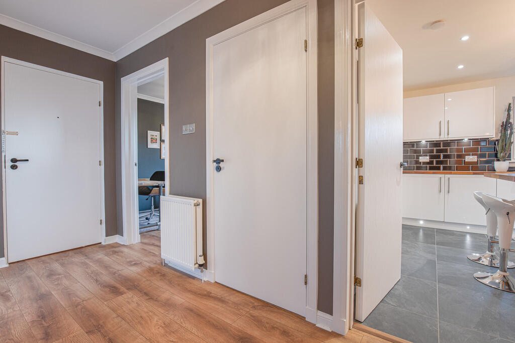 Additional image 6 of Links Road