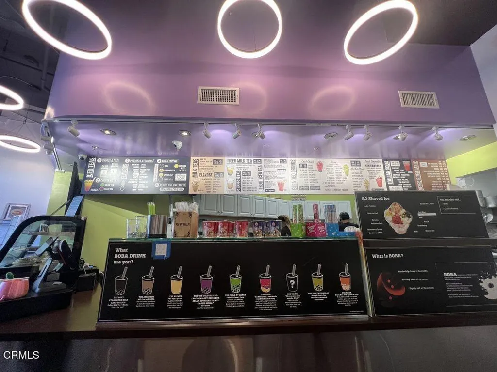 Property image for 3231 Foothill Boulevard Unit 204, La Crescenta, CA 91214