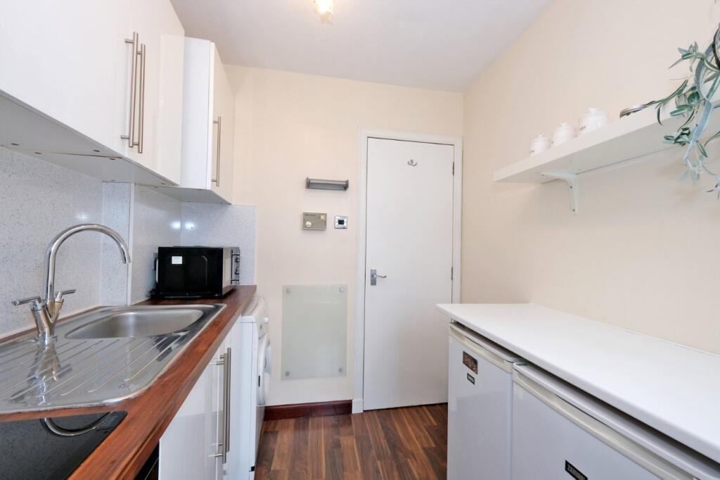 Additional image 8 of Flat 16, 52 Guild Street, Aberdeen, Aberdeenshire, AB11 6NB