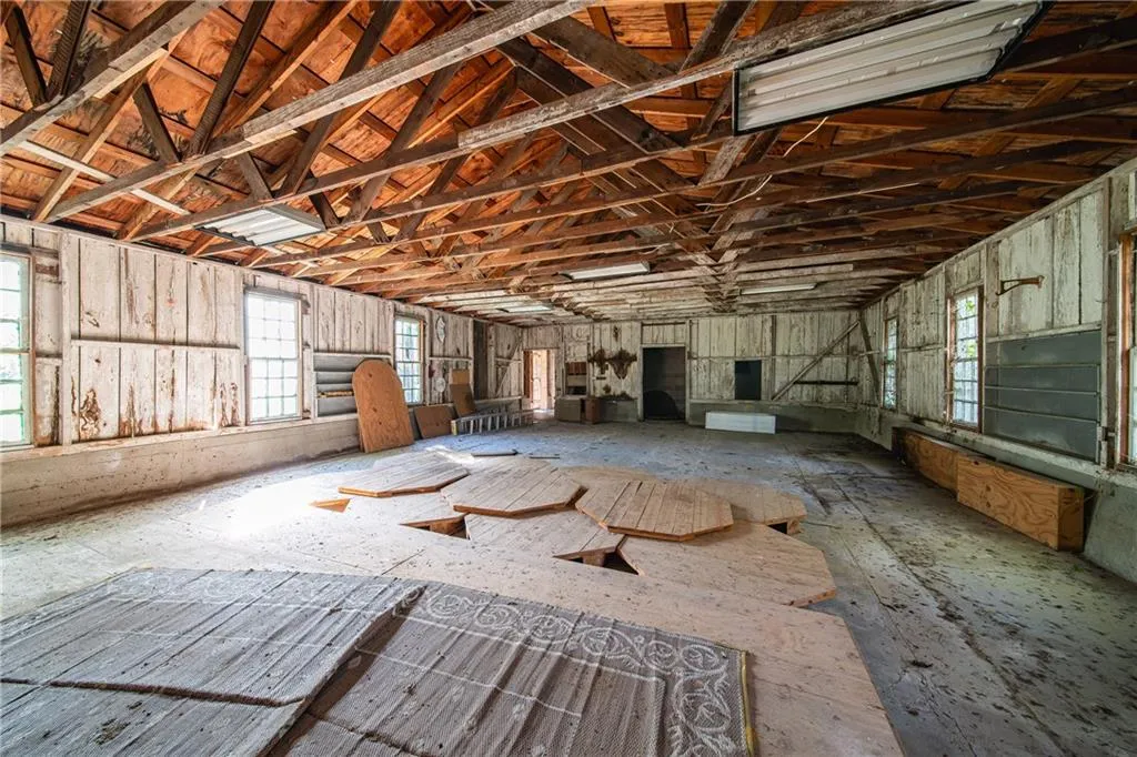 Additional image 211 of 389 Summerville Road, Smiths Station, AL 36877