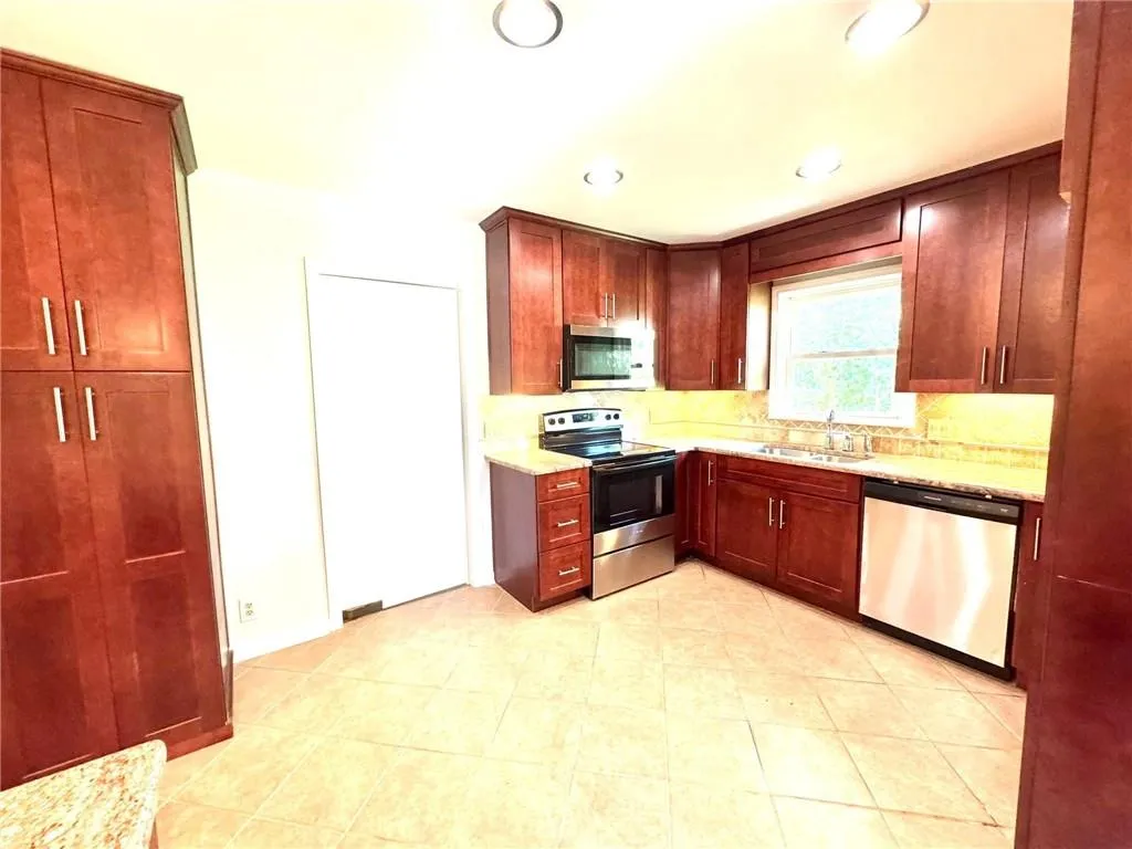 Additional image 17 of 1301 32nd Street, Phenix City, AL 36867