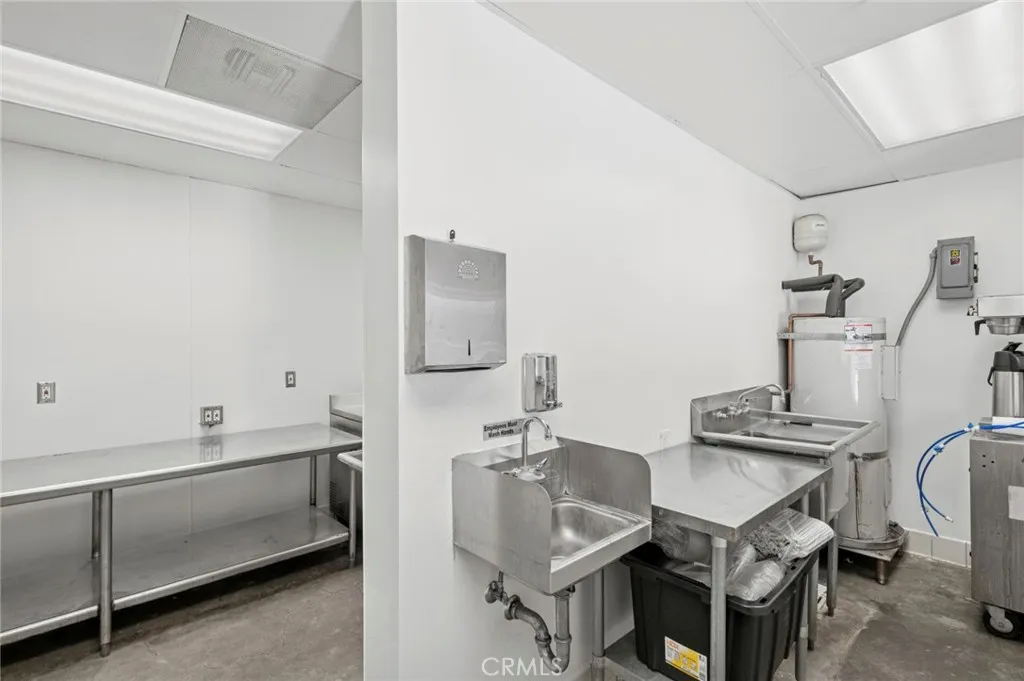 Additional image 50 of 3000 Newport Boulevard, Newport Beach, CA 92663