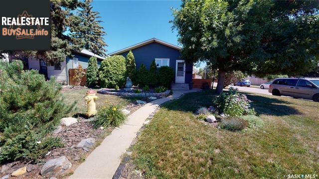 Property image for 1951 St George Avenue, Saskatoon, Saskatchewan, S7M0K4, Canada