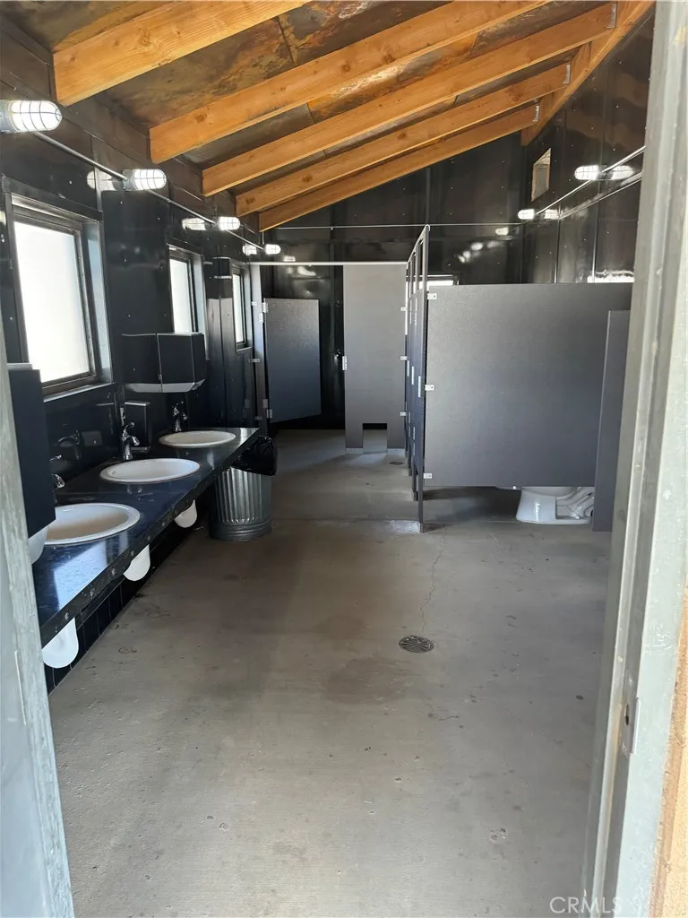 Additional image 52 of 22092 US Highway 18, Apple Valley, CA 92307