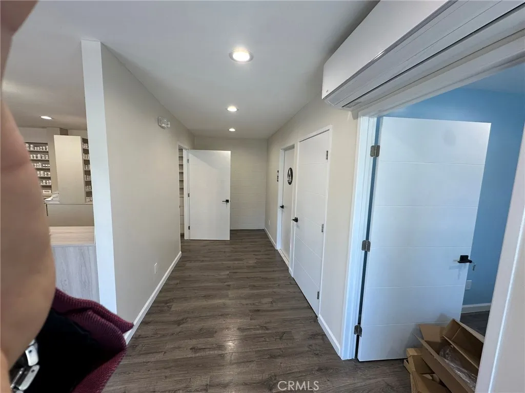 Additional image 12 of 7616 Foothill Boulevard, Tujunga, CA 91042