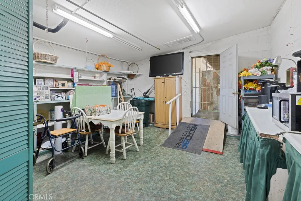 Additional image 27 of 342 S Mount Vernon Ave, San Bernardino, CA 92410