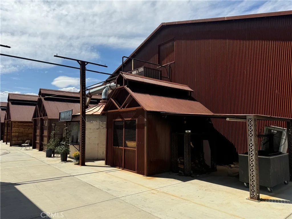 Additional image 25 of 22092 US Highway 18, Apple Valley, CA 92307