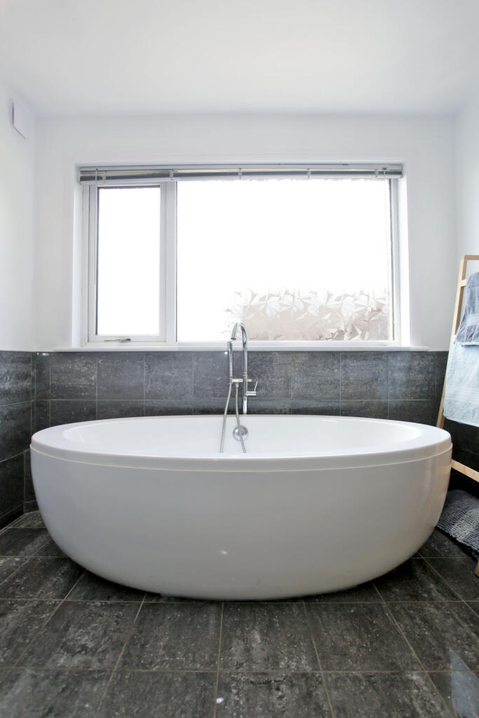 Additional image 9 of Deeside Gardens, Aberdeen, AB15