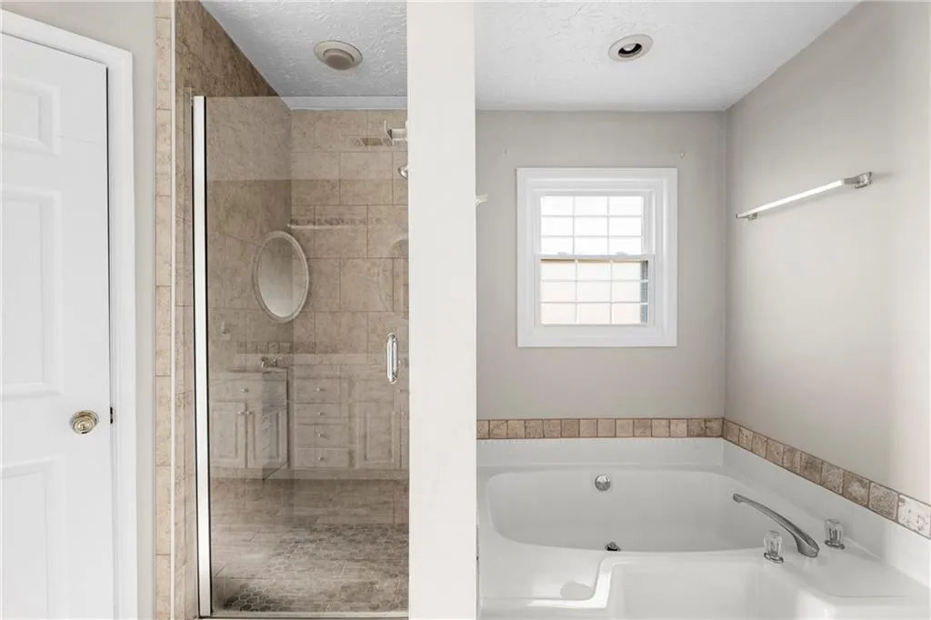 Additional image 46 of 11 Farmbrook Drive, Fort Mitchell, AL 36856