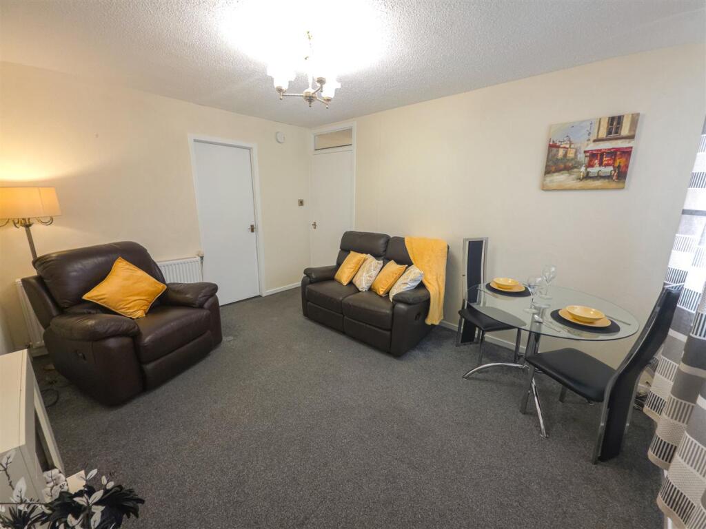 Additional image 2 of Great Northern Road