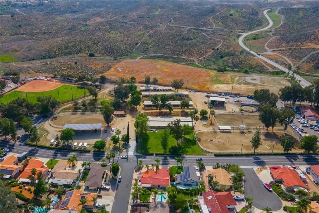 Additional image 112 of 22958 Skylink Dr, Canyon Lake, CA 92587