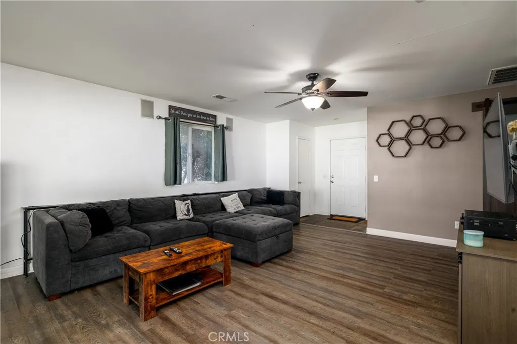 Additional image 7 of 3079 Avalon, Perris, CA 92571