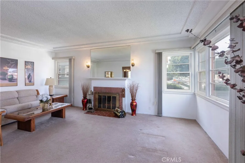 Additional image 7 of 2040 W 82nd Street, Los Angeles, CA 90047