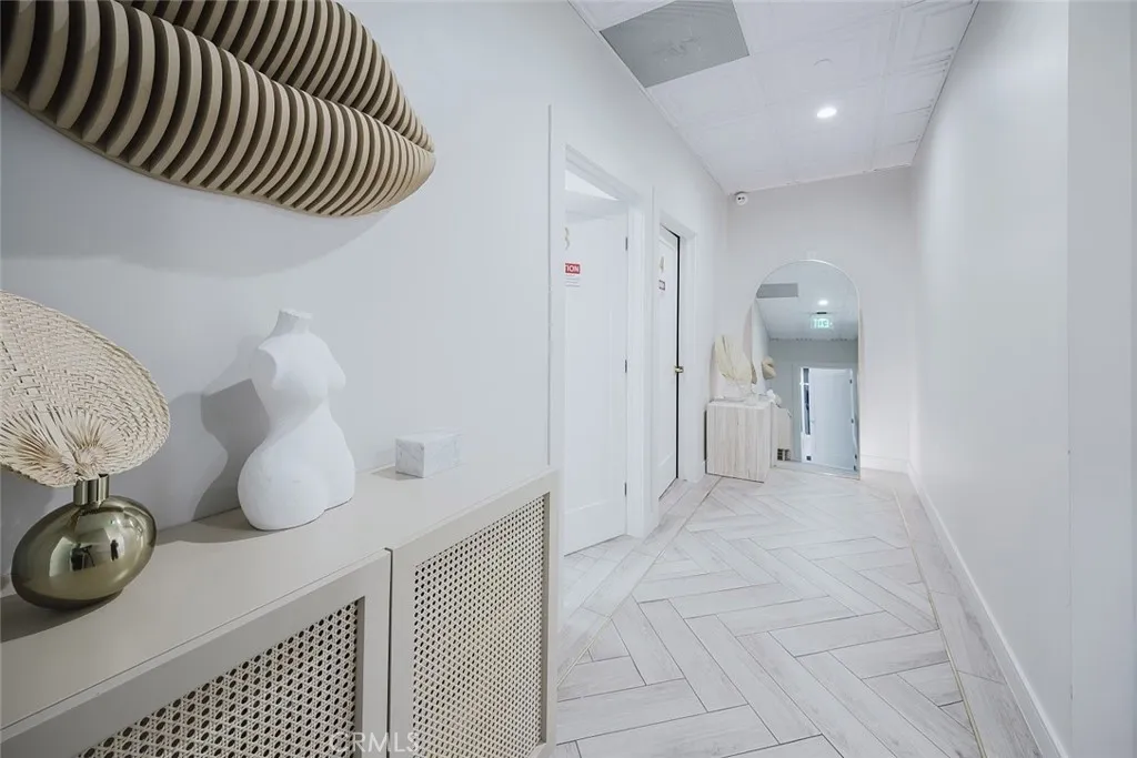 Additional image 32 of W Burbank Boulevard, Burbank, CA 91506