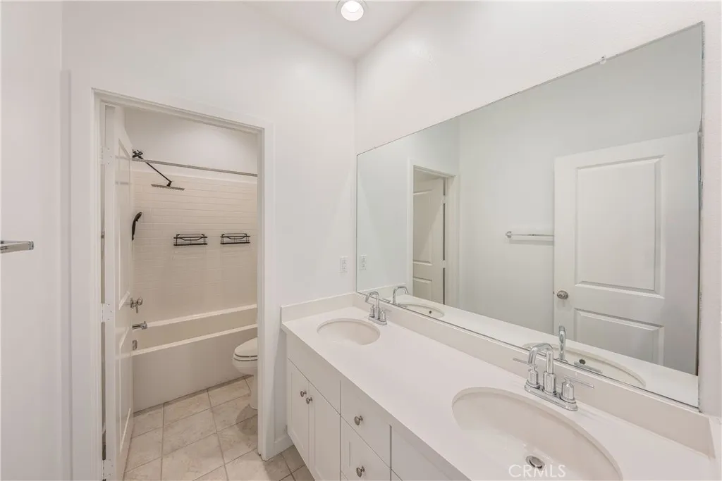 Additional image 16 of 177 Frame, Irvine, CA 92618