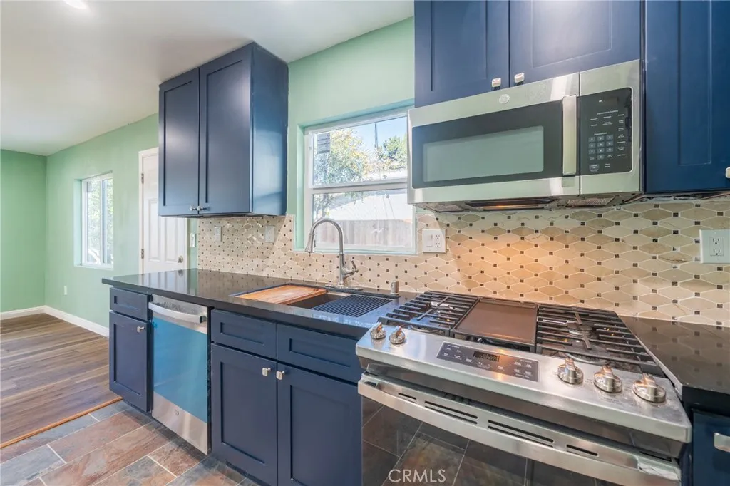 Additional image 42 of 1680 S Rimpau Boulevard, Los Angeles, CA 90019