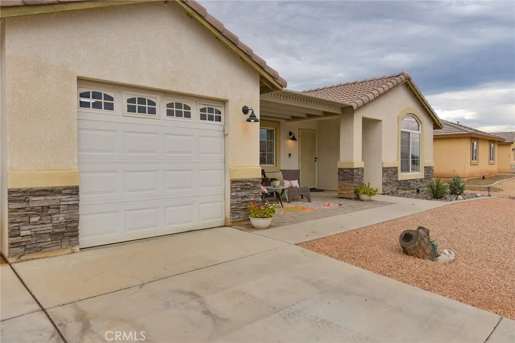 Additional image 64 of 14159 Fresian Avenue, Apple Valley, CA 92307