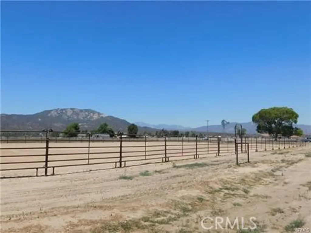 Additional image 67 of 40120 Lakeshore Blvd, Aguanga, CA 92536