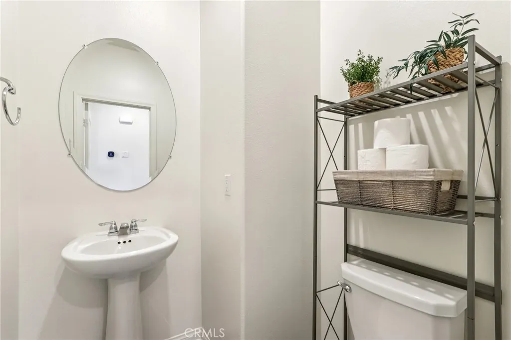 Additional image 16 of 16620 Wyndham Lane Unit 9, Fontana, CA 92336