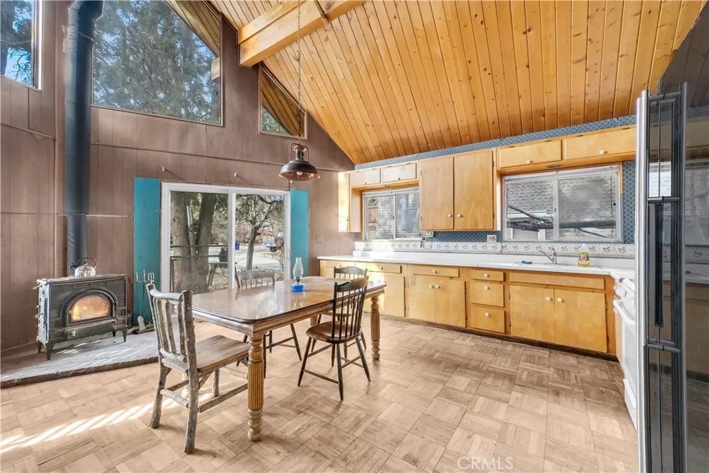 Additional image 13 of 1104 Wendy Ave, Big Bear City, CA 92314