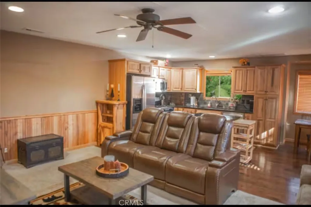 Additional image 4 of 901 Anita Ave, Big Bear City, CA 92314