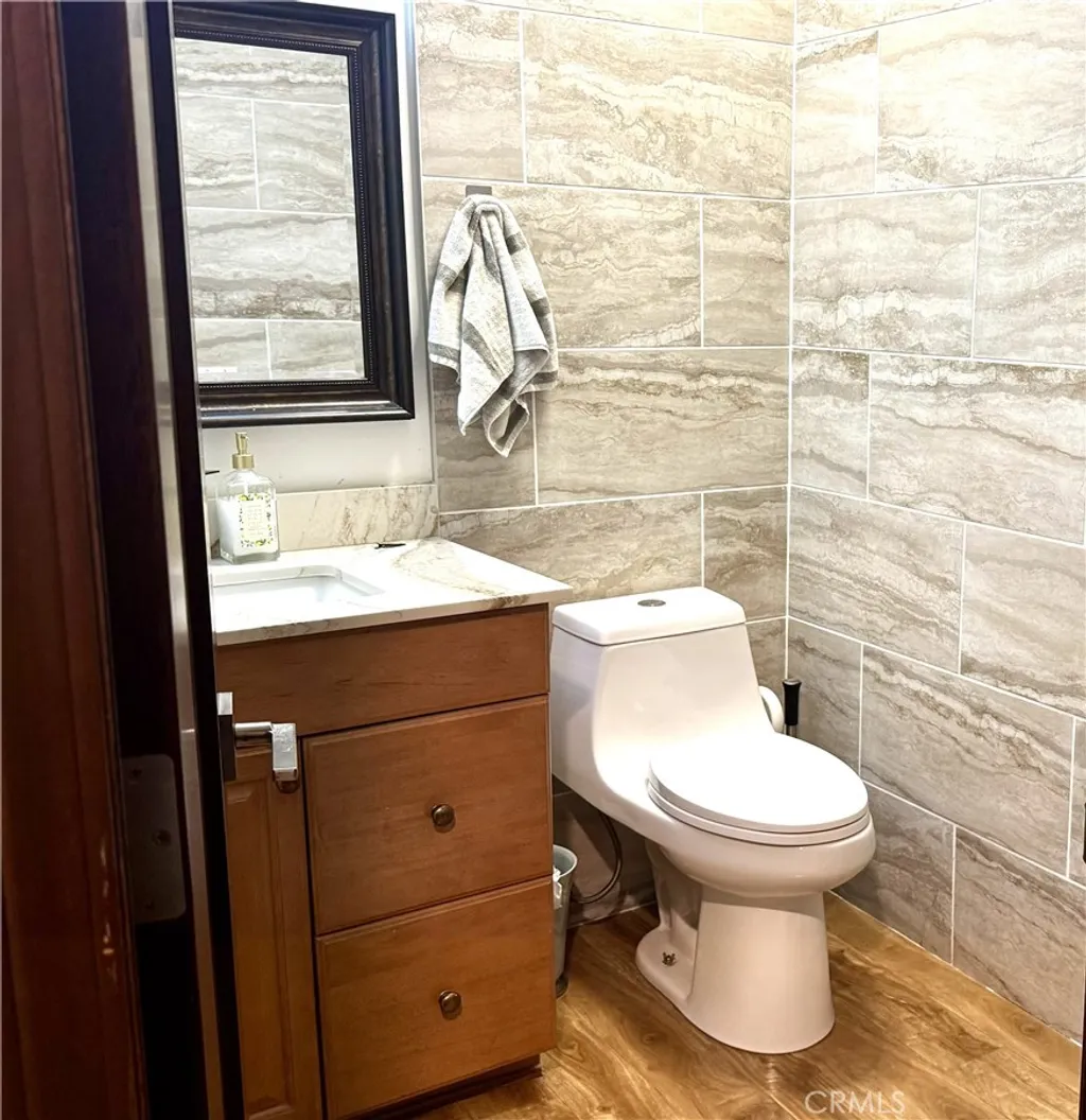 Additional image 10 of 2512 W Halfmoon Dr, Anaheim, CA 92804